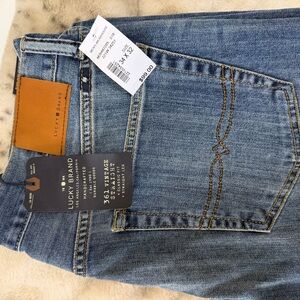 Lucky Brand Men’s Classic Blue Straight Leg Jeans